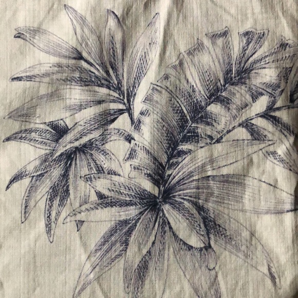 Tommy Bahama Hawaiian Tiki Shirt - Picture 4 of 8